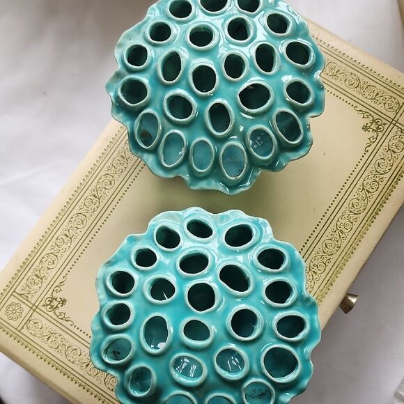 Vintage Set Of 2 Lotus Seed Pod Vases Aqua Blue - Picture 10 of 16